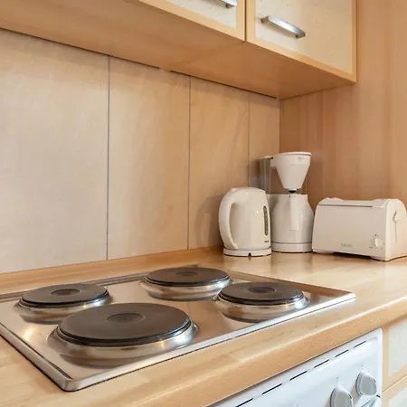 Apartament 1a *